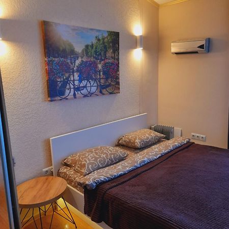 Studio Apartments In Center Mini 5 Поверх Без Ліфту イヴァーノ＝フランキーウシク 部屋 写真
